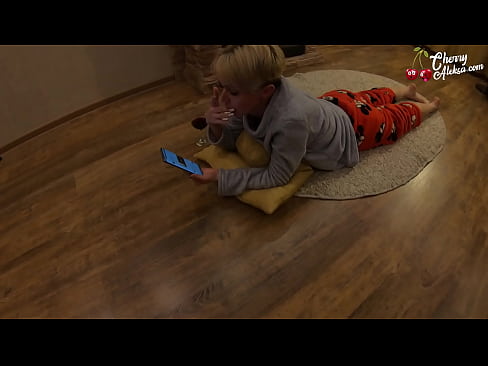 ❤️ Gekke Blondine Pijpt Enorme Pik en Stuitert Er Op - Anale Seks ️❌ Sluts at us ﹏