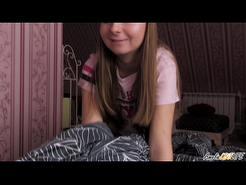 ❤️ Blondie zuigt haar BFF's diep en krijgt Cum in haar mond ️❌ Sluts at us ﹏